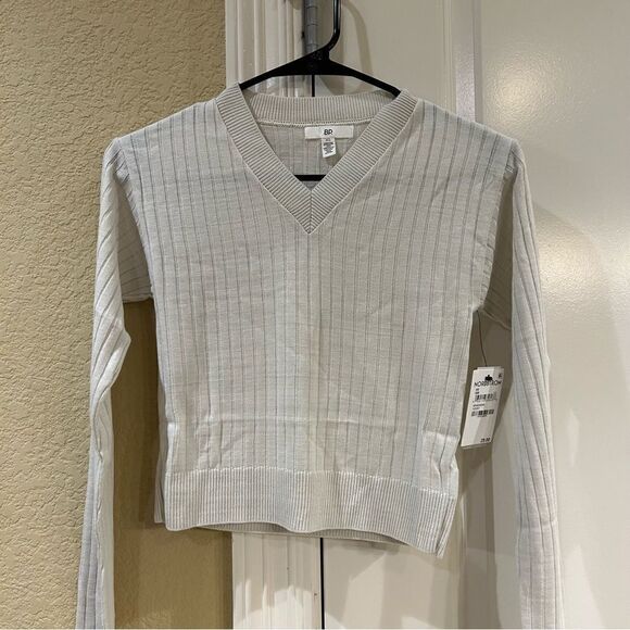 BP (Nordstrom brand) Reagan vneck ivory cropped sweater NWT‎ - Picture 2 of 6